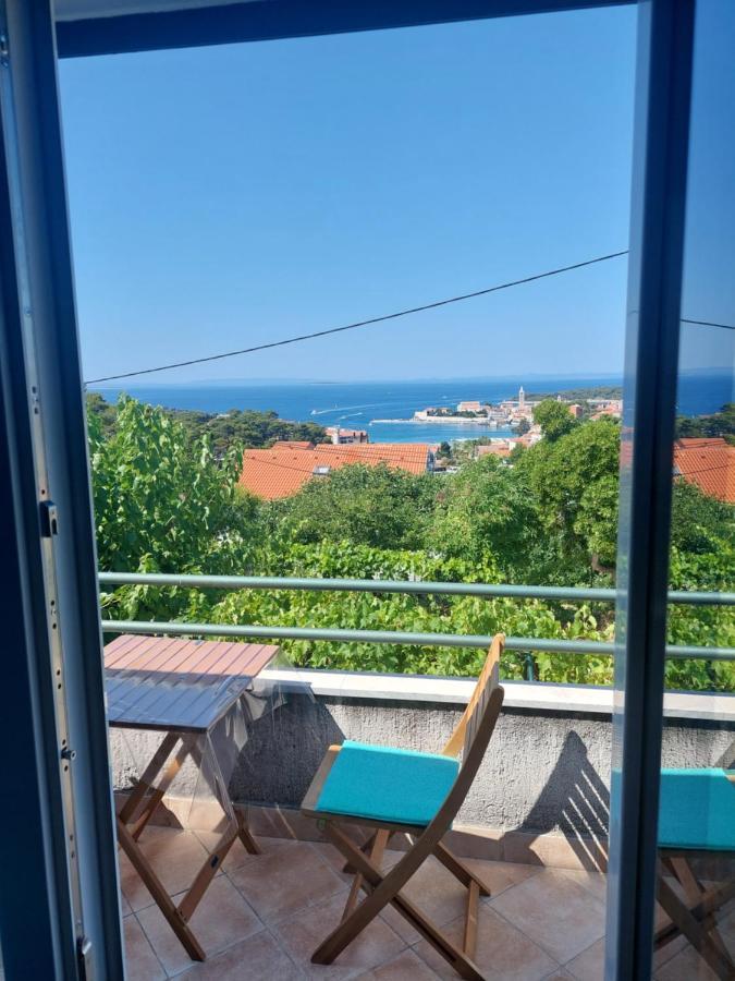 Apartment Roglic Rab Town Exteriör bild